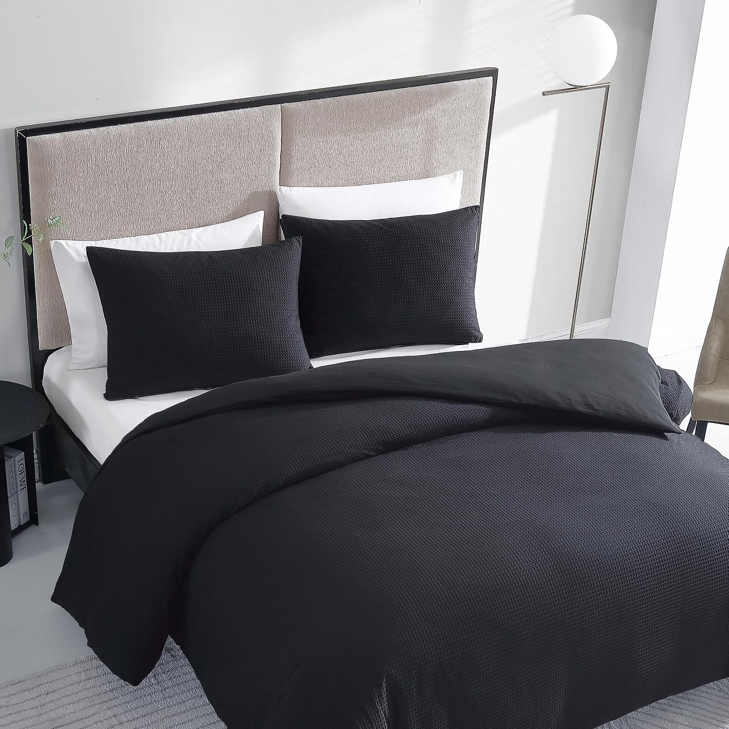 Vera Wang - King Comforter Set, Soft Cotton Bedding with Waffle Pique Texture & Smooth Cotton Percale Reverse, Medium Weight for Year-Round Comfort, 3 Piece Bed Set with Matching Pillowcases (Black)
