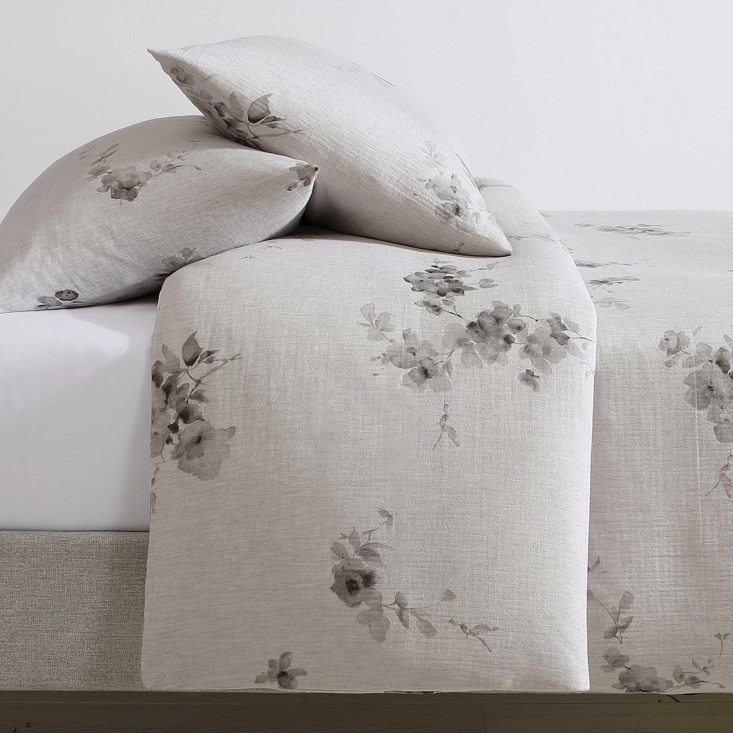 Calvin Klein - Queen Comforter Set, Floral Inspired Soft Bedding with Matching Shams, Oeko-Tex Certified (Aquarelle Floral Grey, Queen)