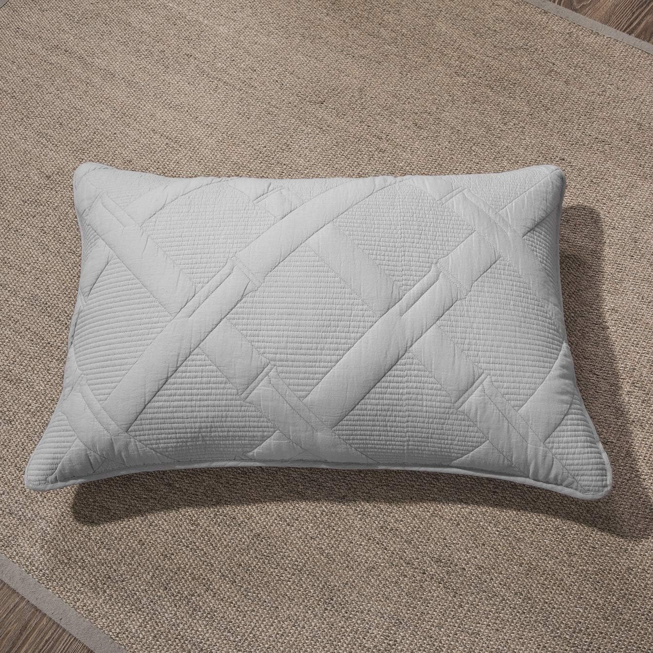 Tache Solid Light Grey Silver Soothing Pastel Soft Cotton Geometric Diamond Stitch Pattern Lightweight Quilted Bedspread 3 Piece Set, Full