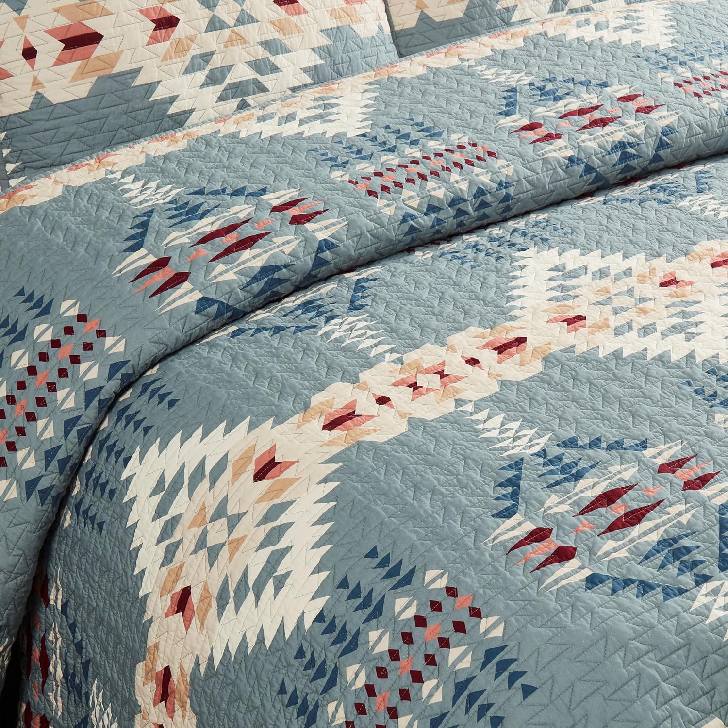 Pendleton Full/Queen Quilt Set – 100% Cotton 3 Piece Quilt Set with Shams, Soft Lightweight Bedding for Queen Size Bed, Light Blue Patterned Comforter Alternative, Queen Bedding Set (Rancho Arroyo)