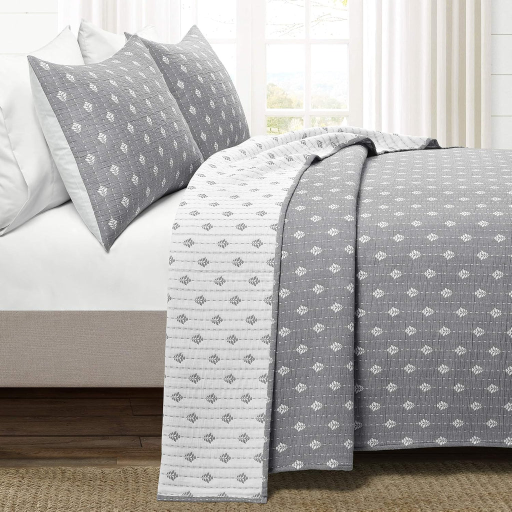 Lush Decor Hygge Kantha Pick Stitch Yarn Dyed Cotton Jacquard 3 Piece Quilt/Coverlet Set, Full/Queen, Gray & Off-White