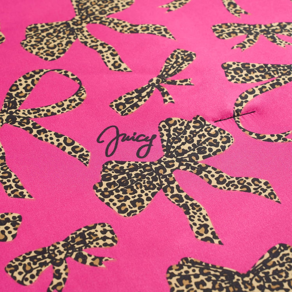 Juicy Couture Plush Reversible Cheetah Bows 4-Piece Full/Queen Comforter Set with Decorative Pillow