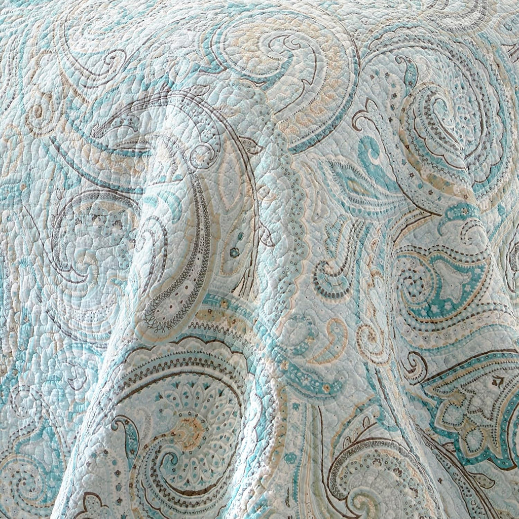 Levtex Home - Spruce Spa Quilt Set - Twin/Twin XL Quilt (68x86in.) + One Standard Pillow Sham (26x20in.) - Paisley Pattern in Soft Spand Tan Hues - Reversible - Cotton