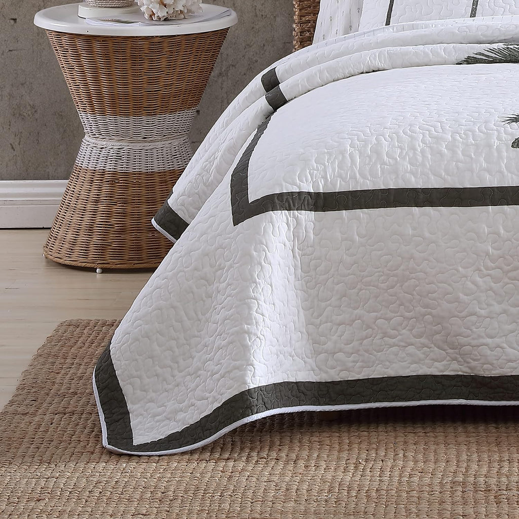 Tommy Bahama - King Quilt, Reversible Cotton Bedding, Breathable Bedding Set for All Seasons (Palm Island Green, King)