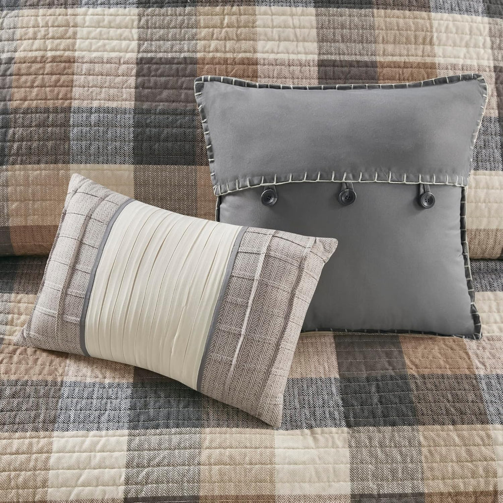 Madison Park Reversible Quilt Cabin Lifestyle Plaid Design - All Season, Breathable Coverlet Bedspread Bedding Set, Matching Shams, King/Cal King(104'x92'), Neutral 6 Piece