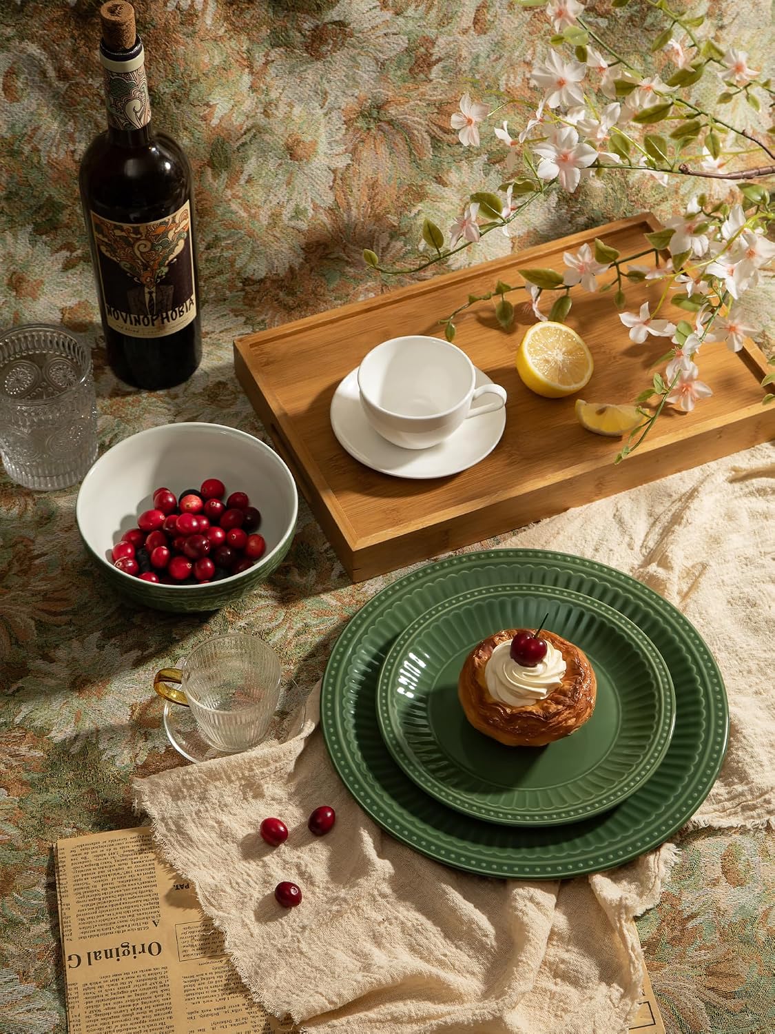 Famiware Garden 24-Piece Embossed Plates and Bowls Sets, Stoneware Reactive Glaze Dishes Dinnerware Set, Modern Rustic, Chip & Scratch Resistant, Microwave & Dishwasher Safe, Service for 8, Dark Green