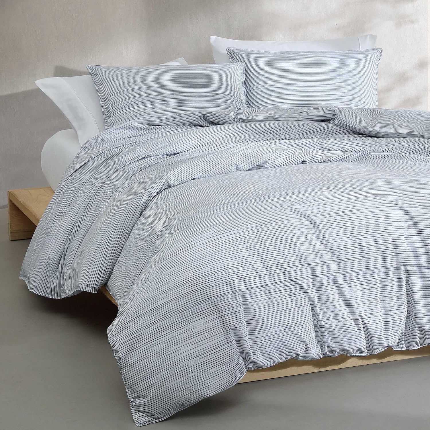 Calvin Klein - Queen Comforter Set, Crisp & Tailored Cooling Bedding w/a Naturally Smooth Cotton Percale Lightweight Feel – 3 Piece Bed Set with Matching Pillowcases (Wavy Striped Blue)