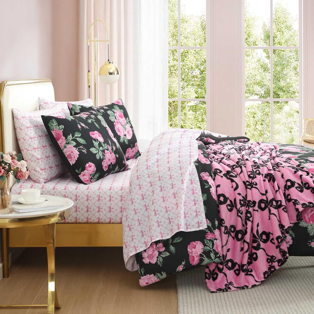 Betsey Johnson - Queen Bedding Set, Wrinkle-Resistant 8 Piece Bed Set, Ultra-Soft Comforter w/Matching Bed Sheets, Pillowcases & Throw Blanket, Lightweight for All-Season Comfort (Garden Floral Pink)