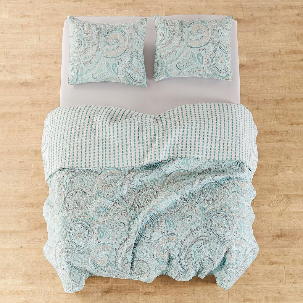 Levtex Home - Spruce Spa Quilt Set - Twin/Twin XL Quilt (68x86in.) + One Standard Pillow Sham (26x20in.) - Paisley Pattern in Soft Spand Tan Hues - Reversible - Cotton