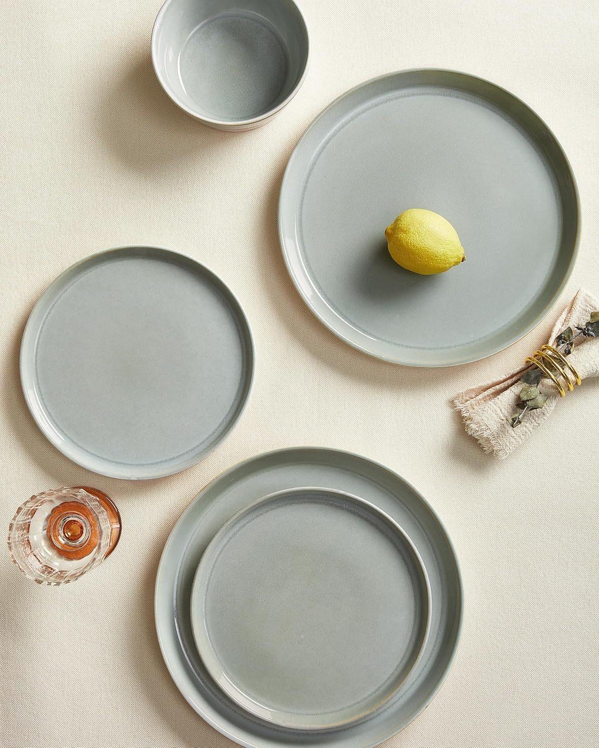 Pokini Dinnerware Sets for 8, Ceramic Plates and Bowls Set, Modern Artisan Dish Set, Microwave & Dishwasher Safe Dishware Set, Chip & Scratch Resistant Dinner Sets, Gradient Green