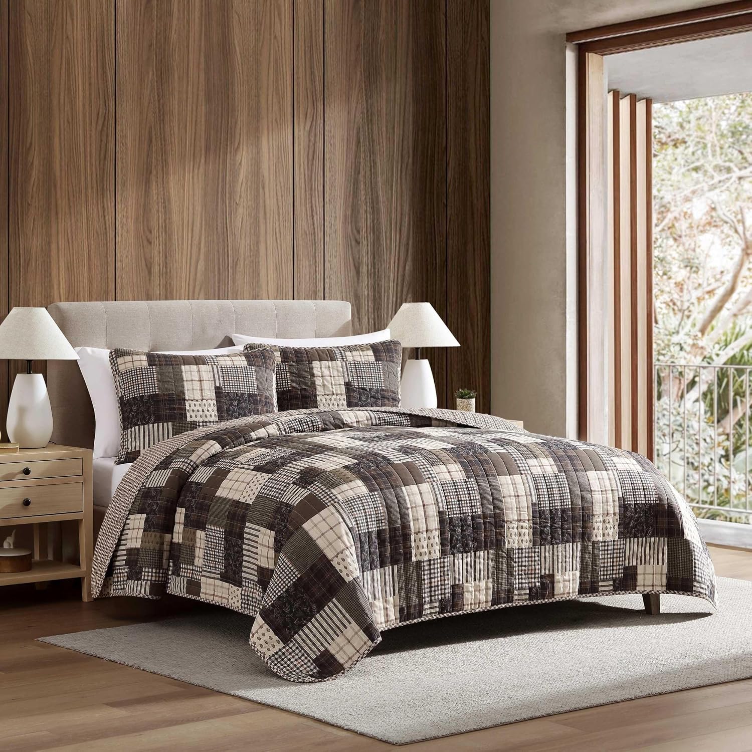 Eddie Bauer - King Quilt Set, Naturally Soft Cotton Bedding w/a Lightweight Feel for All-Year Comfort, Reversible w/Matching Pillowcases, 3 Piece Bed Set (Antique Brown)