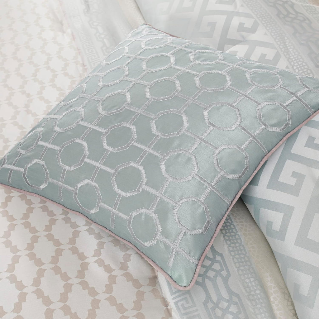 Madison Park Luxury Comforter Set-Traditional Jacquard Design All Season Down Alternative Bedding, Matching Bedskirt, Decorative Pillows, Cal King(104'x92'), Bennett, Geometric Aqua, 7 Piece