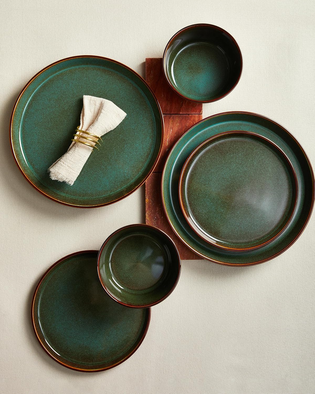 Pokini Plates and Bowls Sets for 8, Ceramic Dinnerware Sets, Kitchen Dish Set, Microwave & Dishwasher Safe Dishware, Highly Durable Handcrafted Dinner Set, Brown Green