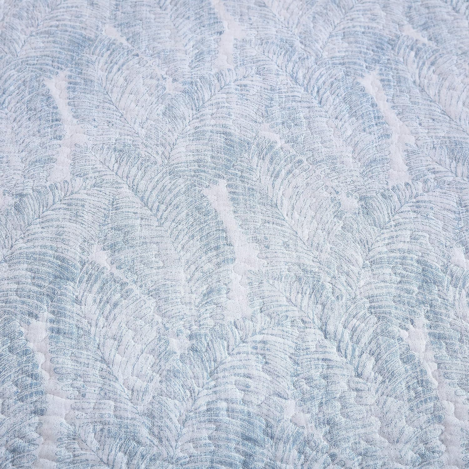 Tommy Bahama - Twin Quilt Set, Reversible Cotton Bedding with Matching Sham, Pre-Washed for Added Softness, Dorm Essentials (Distressed Water Leaves Blue)