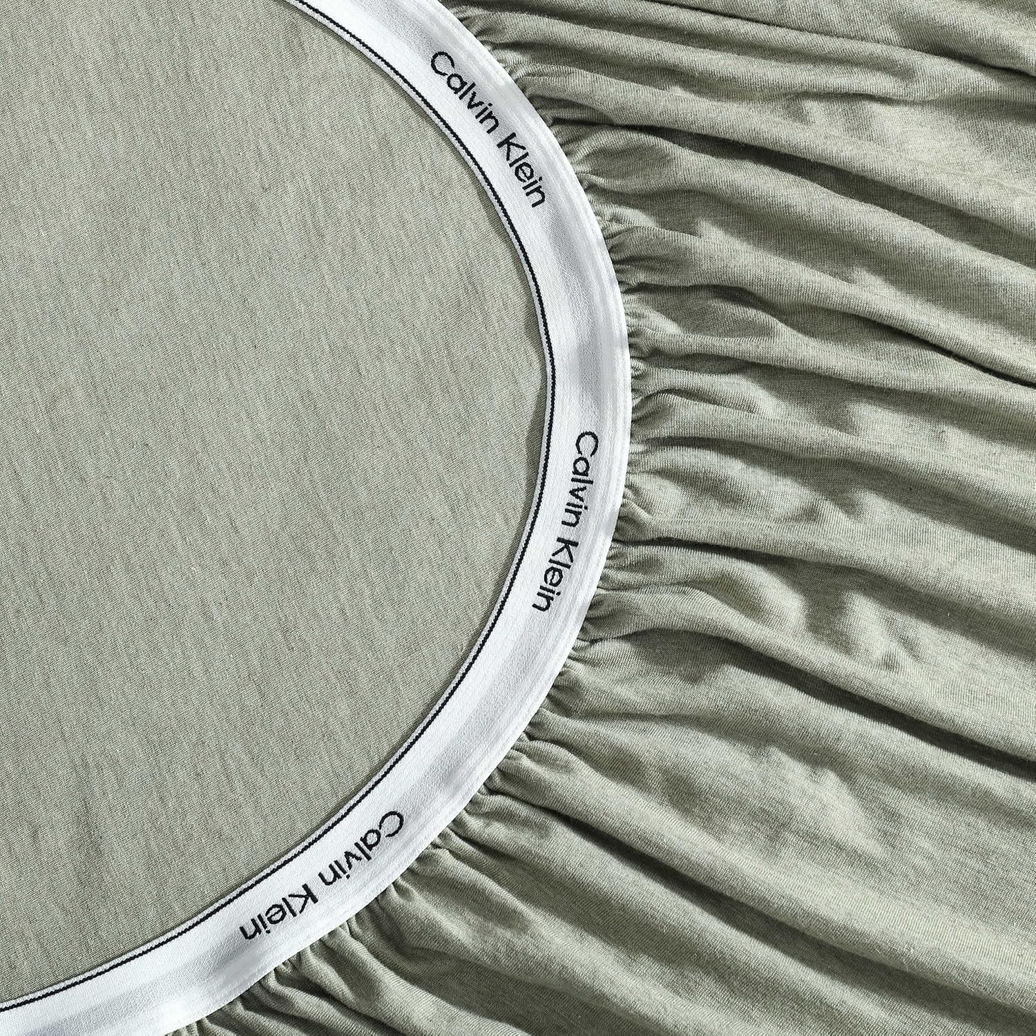 Calvin Klein - King Size Sheets Set, Naturally Soft Cotton-Blend Melange Jersey Bedding - Bed Sheets with Matching Pillowcases & Fitted Sheet (Modern Cotton Green)