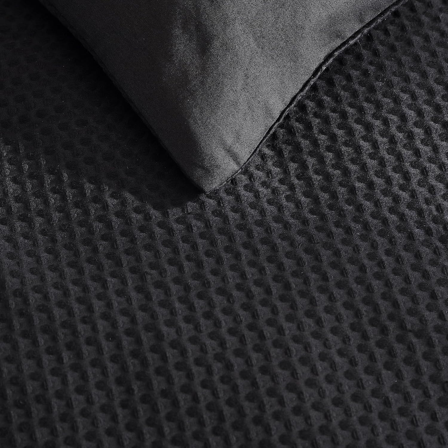 Vera Wang - King Comforter Set, Soft Cotton Bedding with Waffle Pique Texture & Smooth Cotton Percale Reverse, Medium Weight for Year-Round Comfort, 3 Piece Bed Set with Matching Pillowcases (Black)