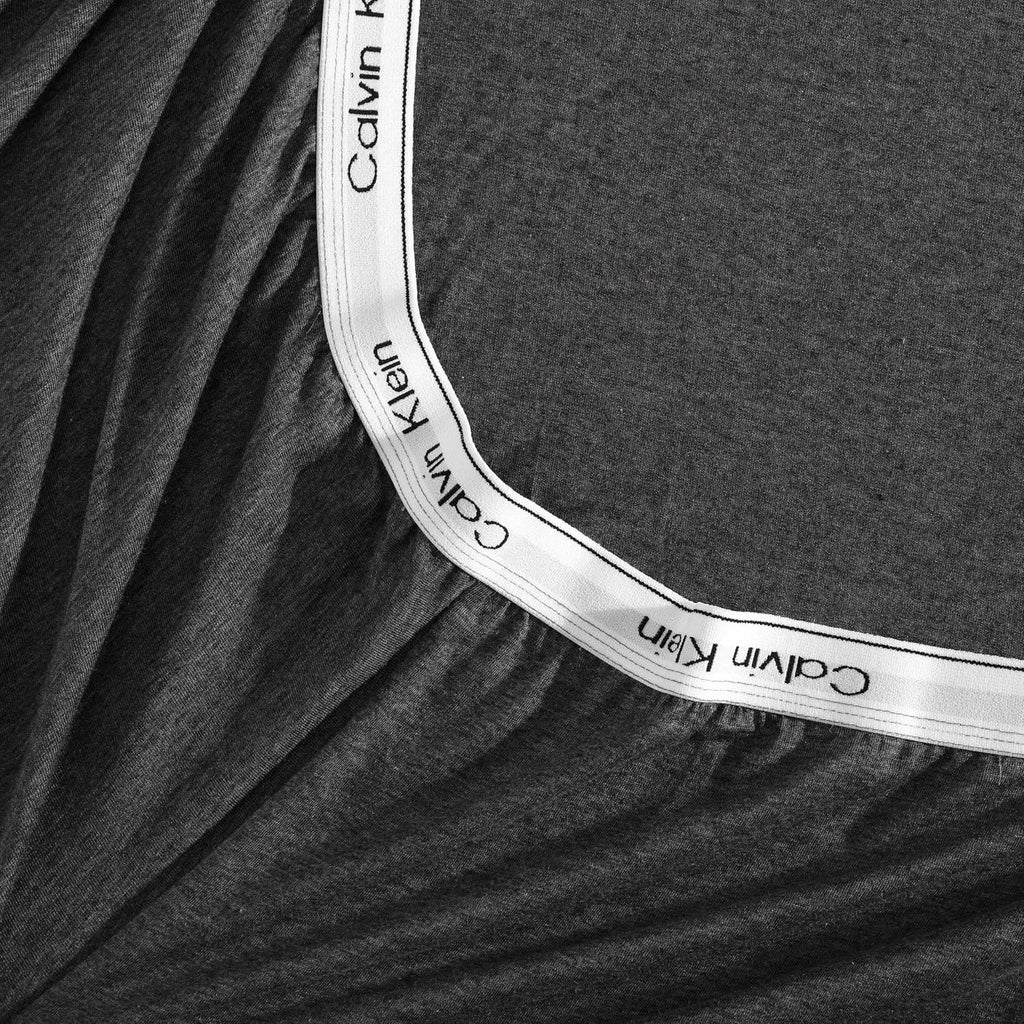 Calvin Klein - Queen Size Sheets Set, Naturally Soft Cotton-Blend Melange Jersey Bedding - Bed Sheets with Matching Pillowcases & Fitted Sheet (Modern Cotton Gunmetal Grey)