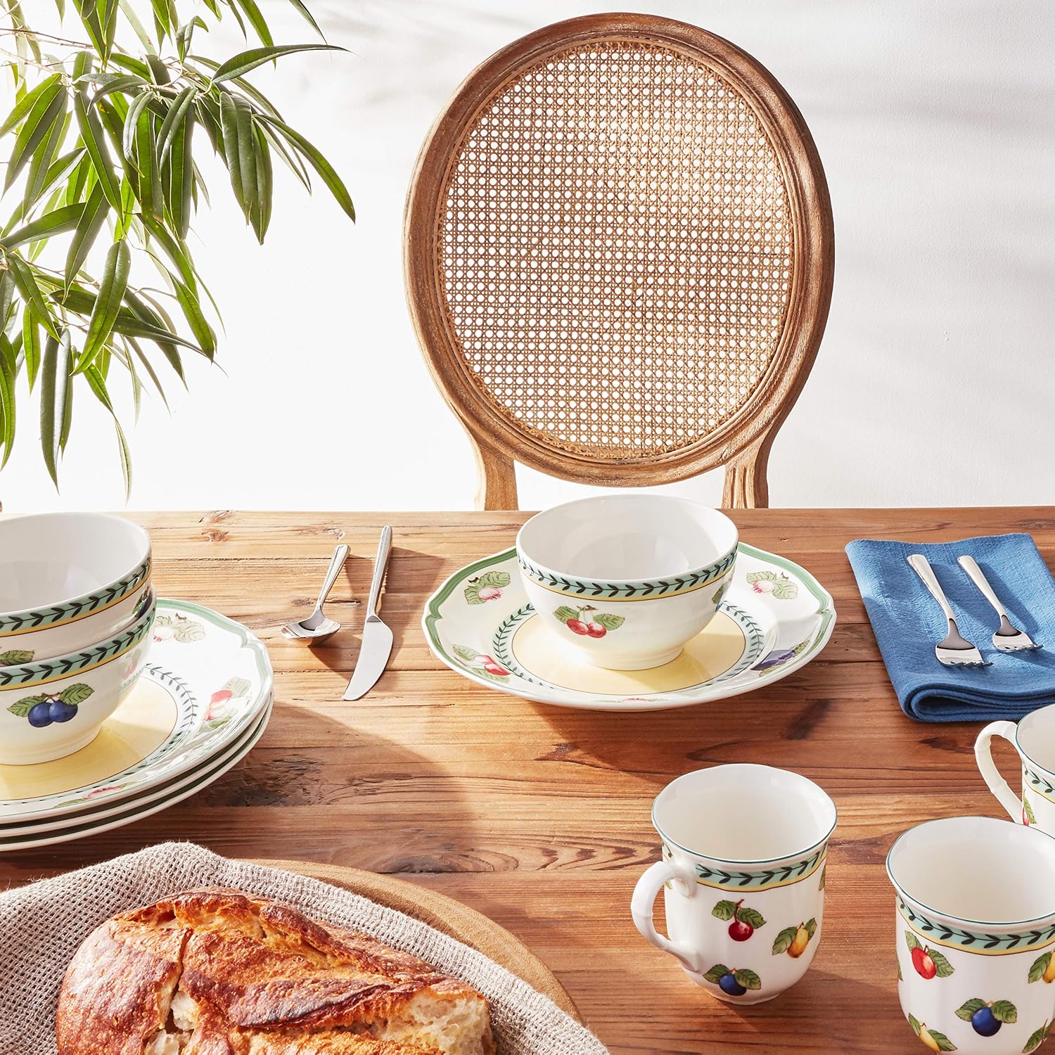Villeroy & Boch French Garden 12-Piece Dinnerware Set, Service for 4, Plates, Bowls & Mugs, Premium Porcelain, Made in Germany, Dishwasher and Microwave Safe