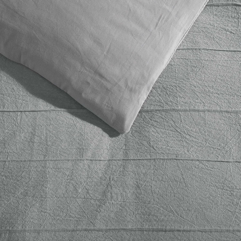 Vera Wang - King Comforter Set, Soft Cotton Bedding w/Smooth Cotton Percale Reverse, Lightweight for Year Round Comfort, 3 Piece Bed Set w/Matching Pillowcases (Woven Tucks Grey)