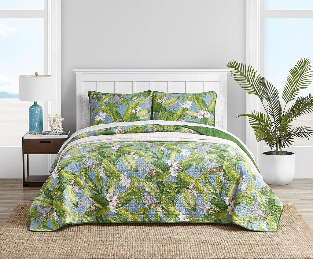Tommy Bahama Quilt Set Reversible Cotton Bedding with Matching Shams, Lightweight Home Decor for All Seasons, Sky