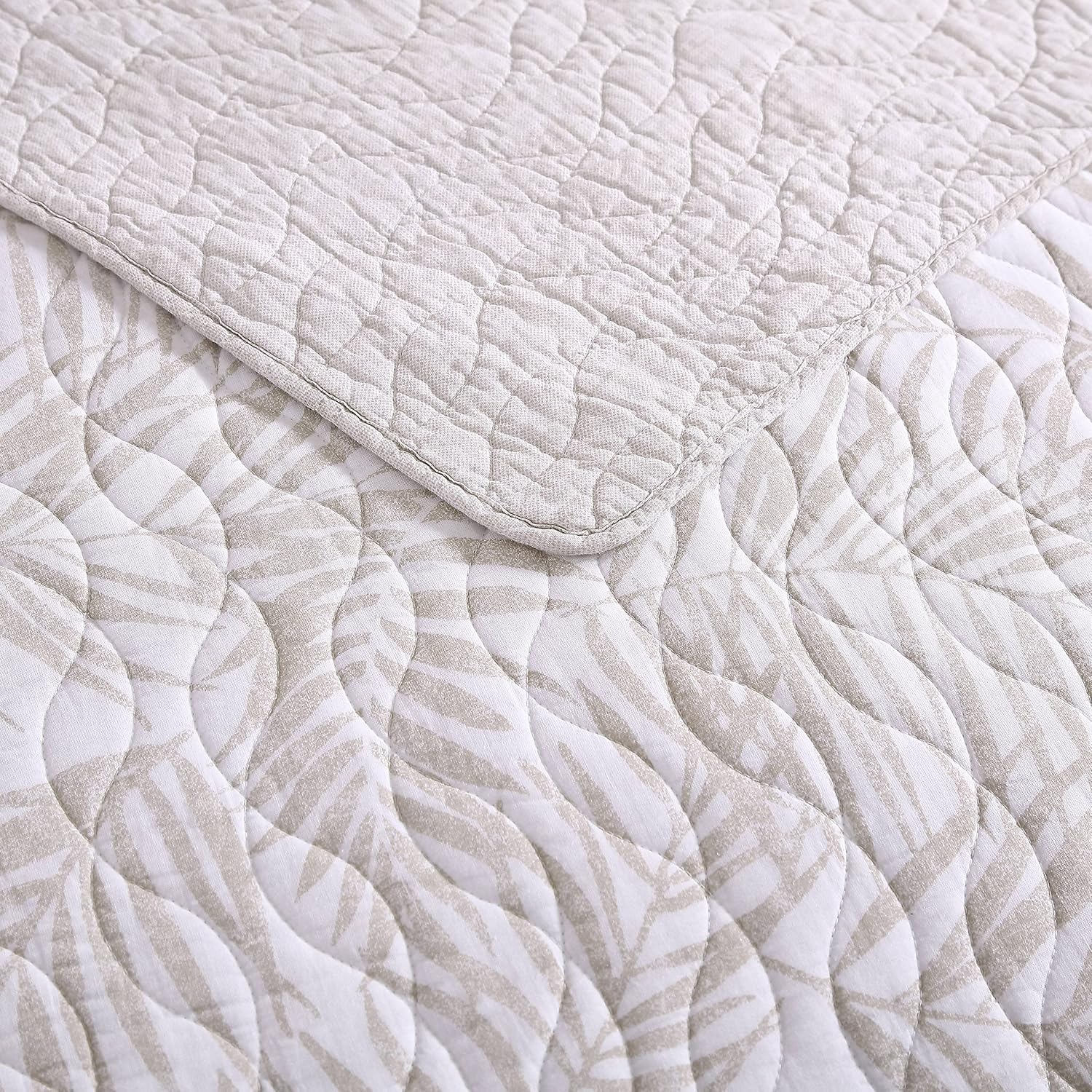 Tommy Bahama - King Quilt Set, Reversible Cotton Bedding with Matching Shams, Tropical Super Soft Bedding Set (Palmday Beige, King)